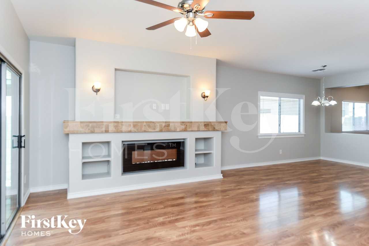 149 W Dragon Tree Ave - Photo 5 of 15
