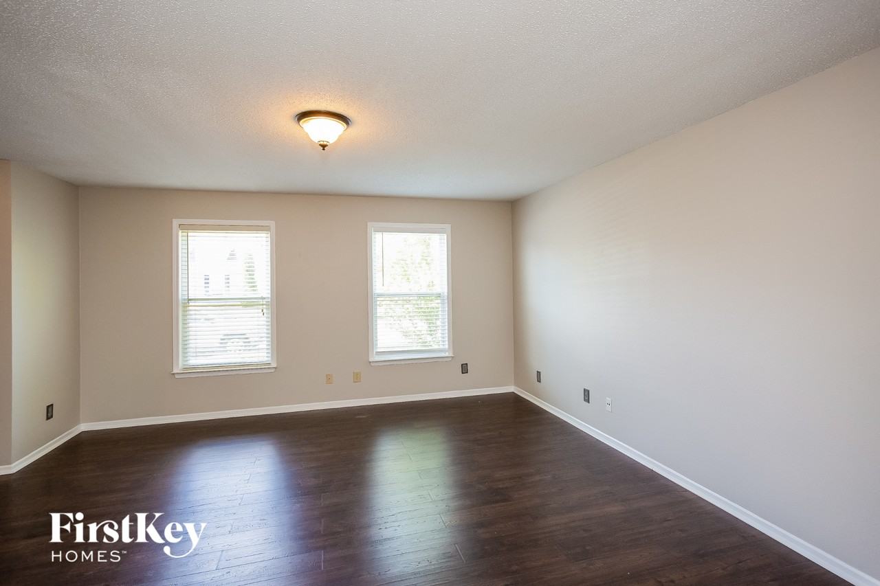 14410 Banister Dr - Photo 4 of 15