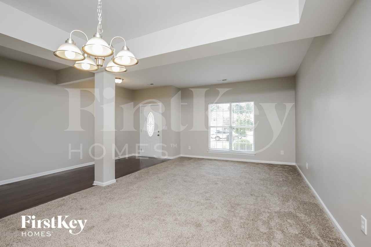 3604 Peterford Dr - Photo 3 of 15