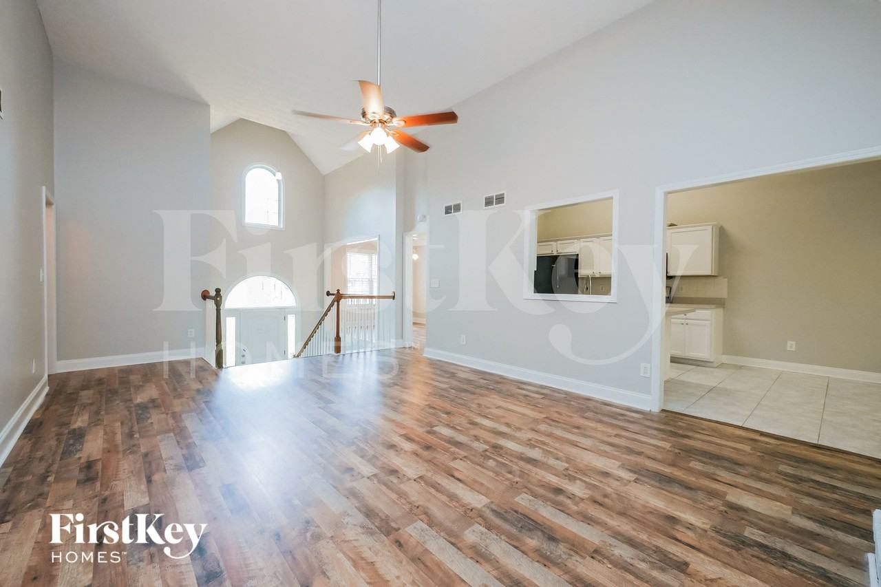 844 Windy Mill Ct - Photo 3 of 15