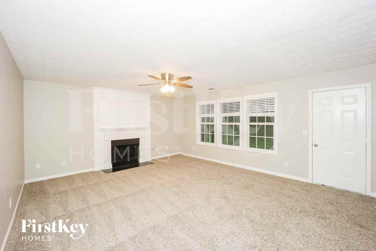 1695 Marceau Dr - Photo 2 of 15
