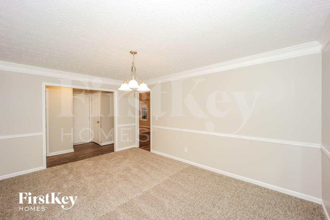 1695 Marceau Dr - Photo 4 of 15