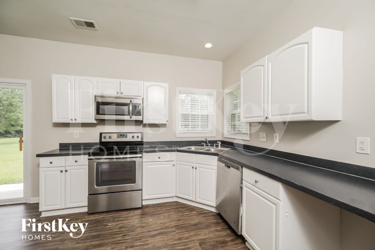 105 Resinwood Rd - Photo 6 of 16