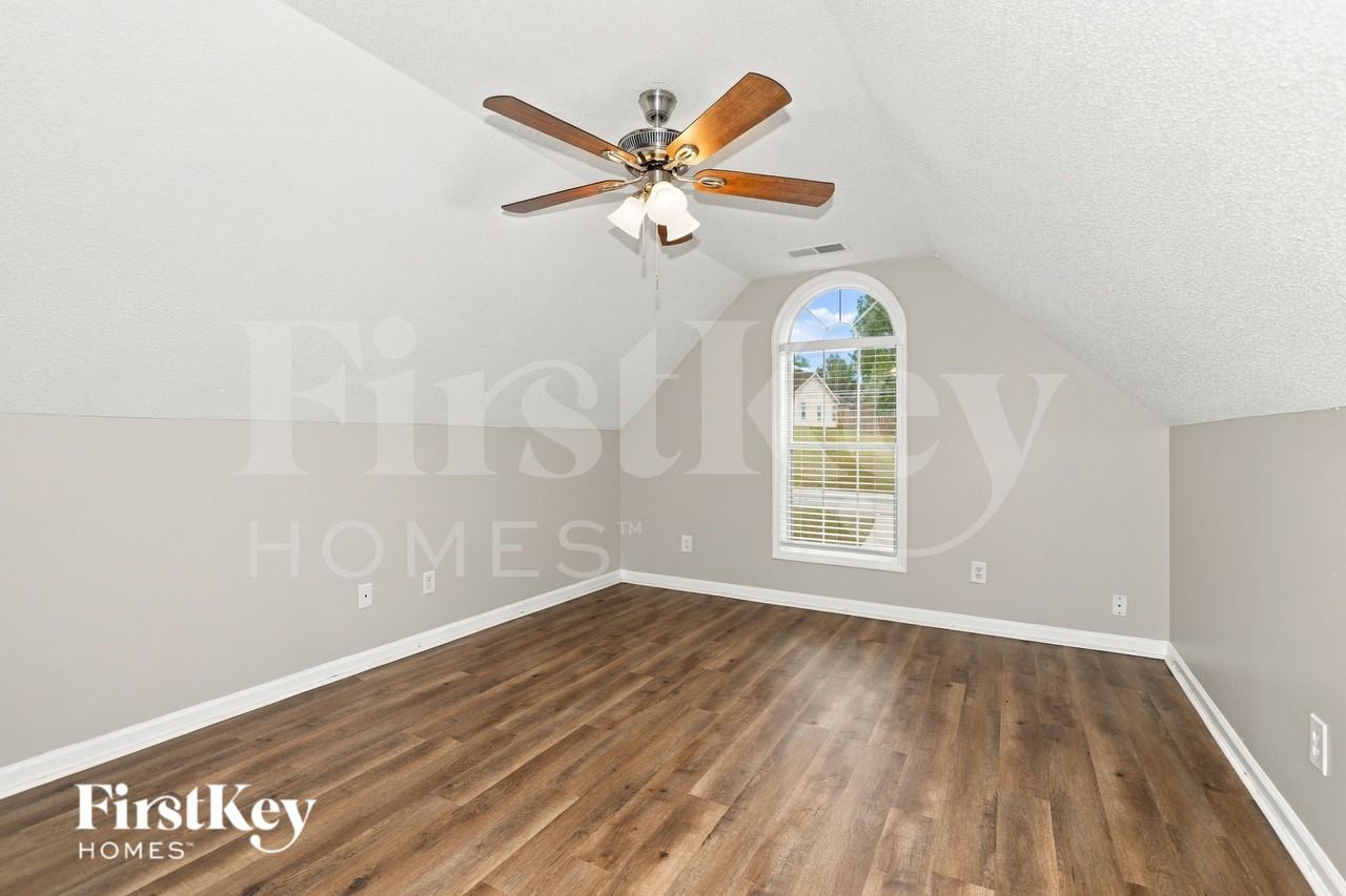 10306 Commons Xing - Photo 6 of 19