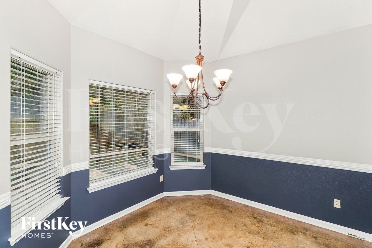 315 Garden Springs Dr - Photo 6 of 19