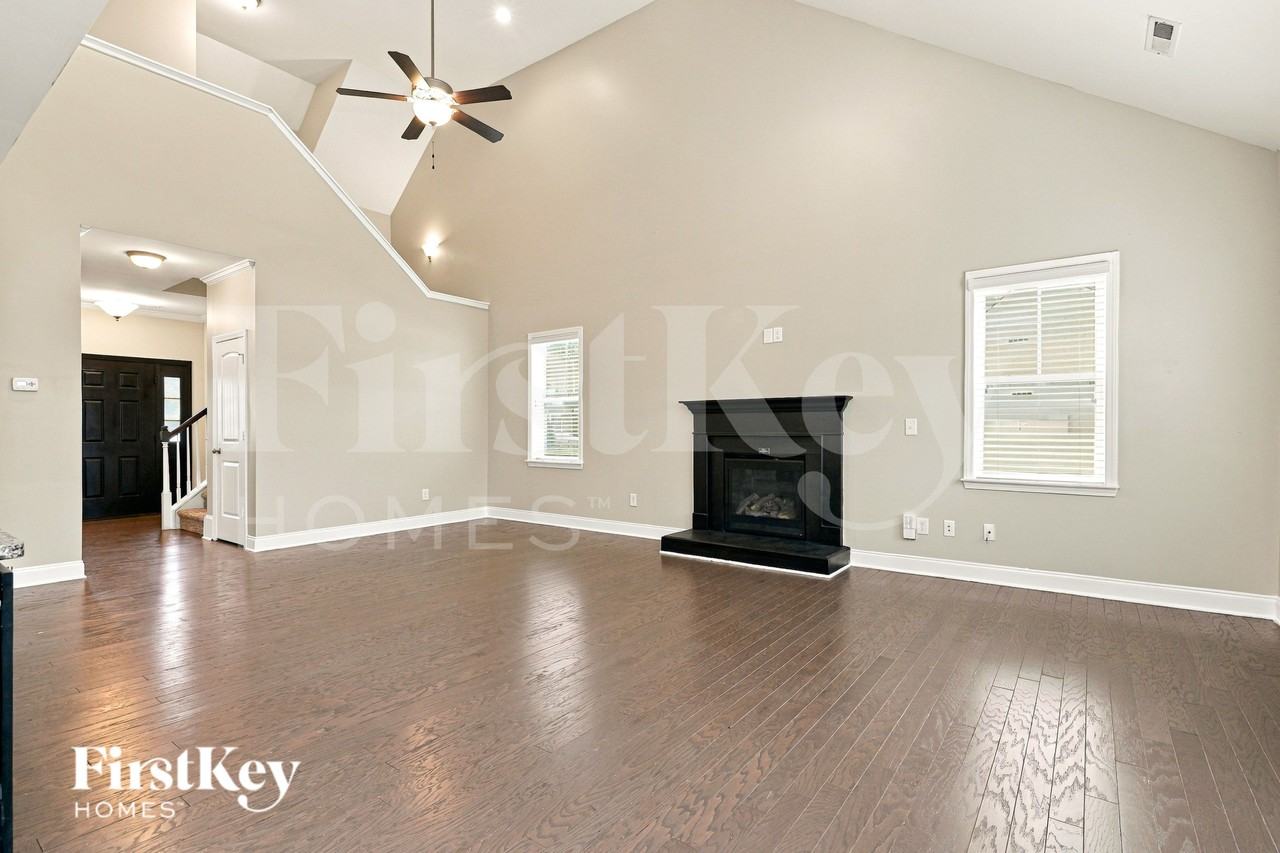 84 Waterpine Dr - Photo 3 of 19