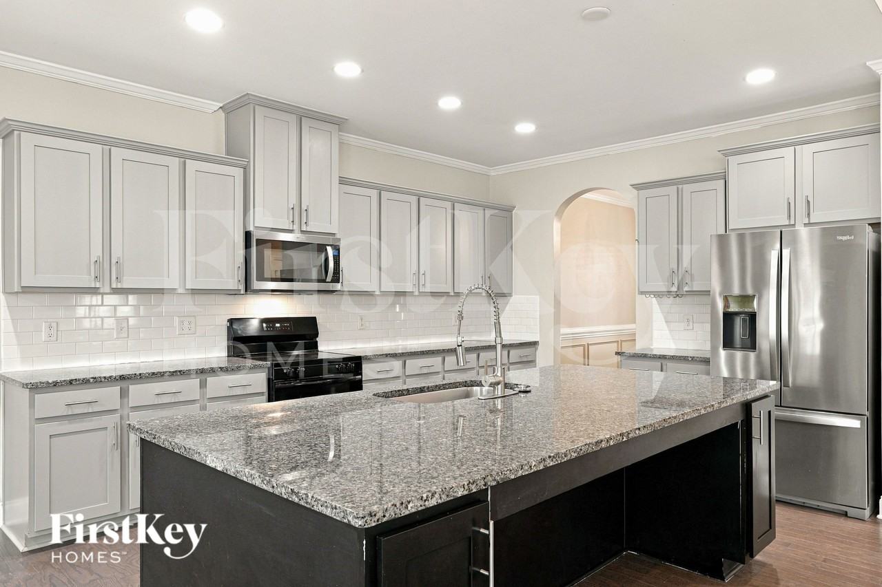 84 Waterpine Dr - Photo 7 of 19