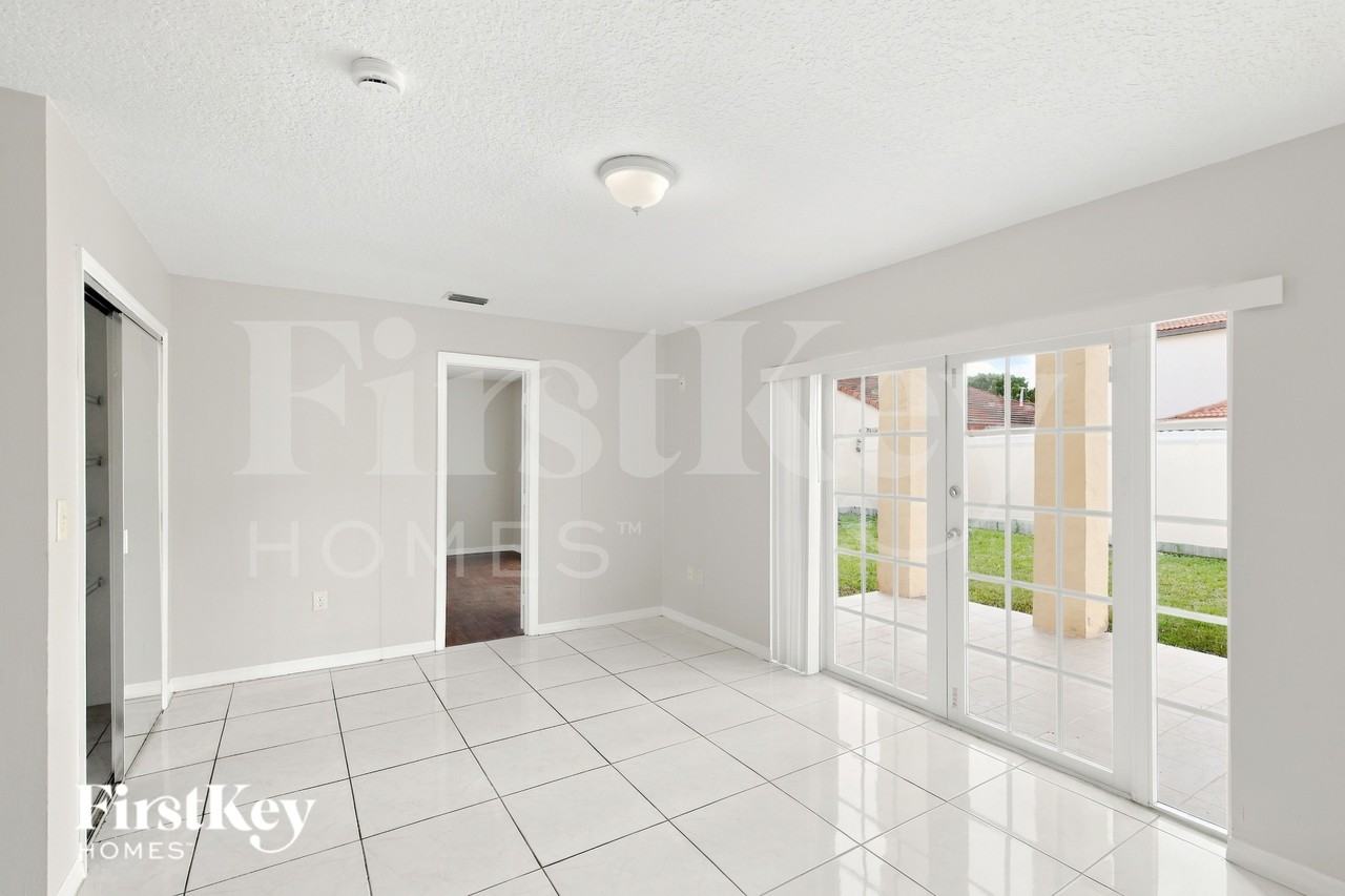 8349 Nwterrace - Photo 6 of 20