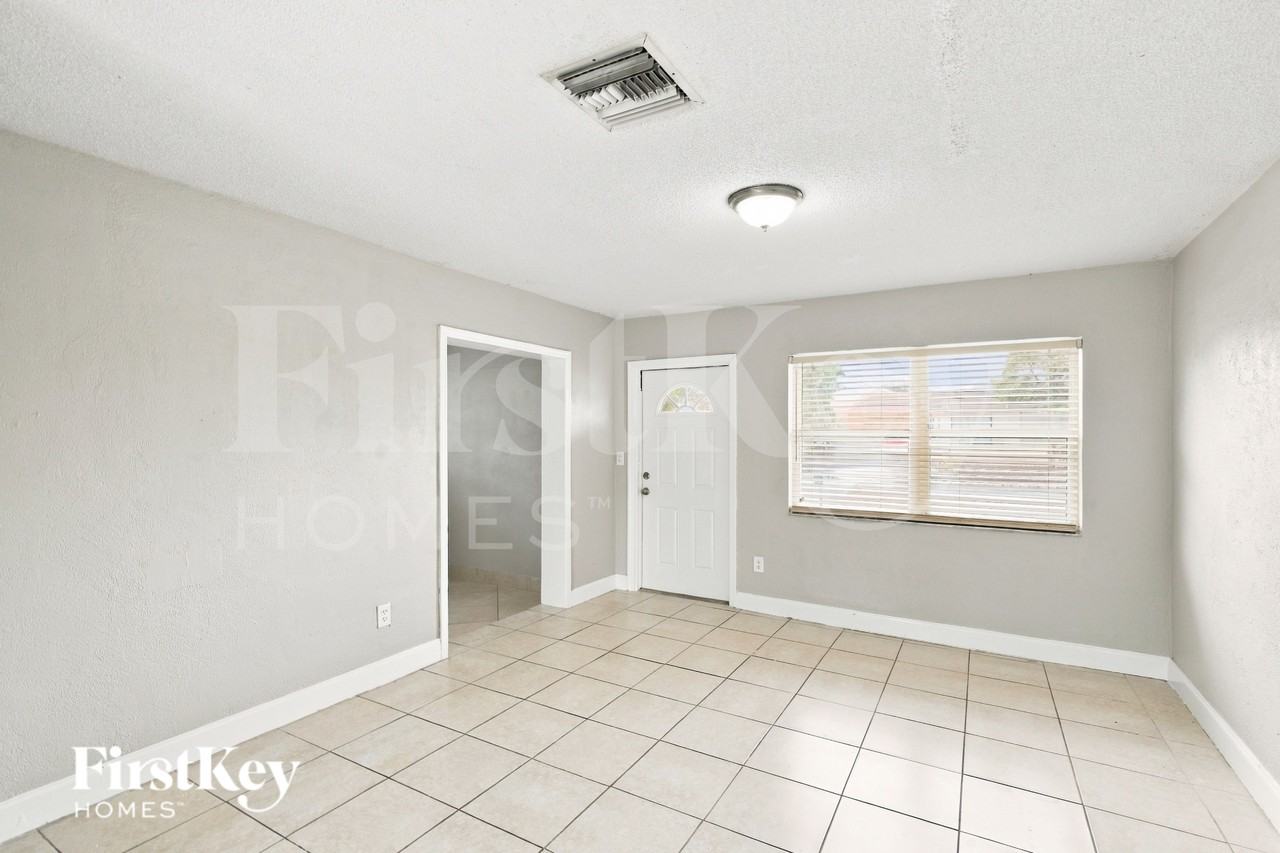 7060 Hope St - Photo 2 of 20