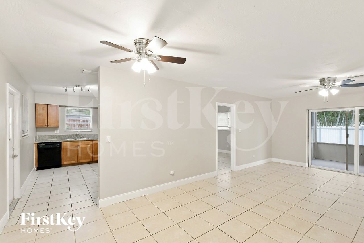 6941 Swst - Photo 2 of 20