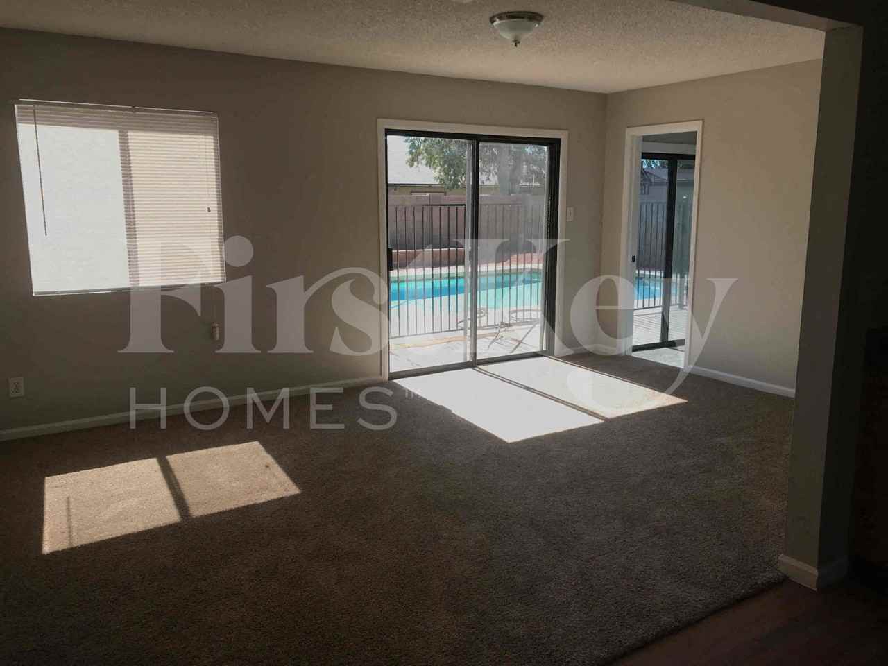 5219 W Sierra St - Photo 5 of 20