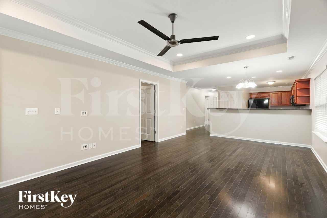 4248 Fieldstone Way - Photo 5 of 19