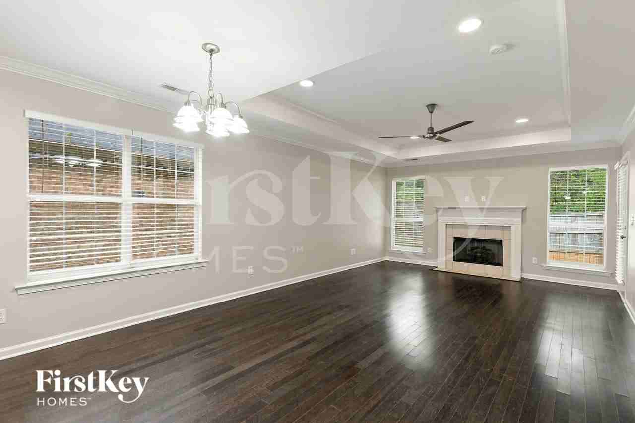 4248 Fieldstone Way - Photo 6 of 19
