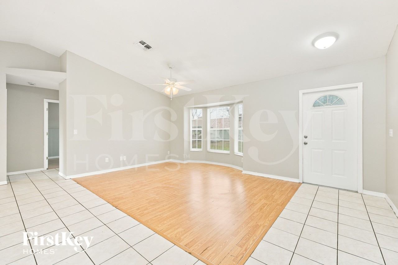 3722 16th St W - Photo 3 of 20