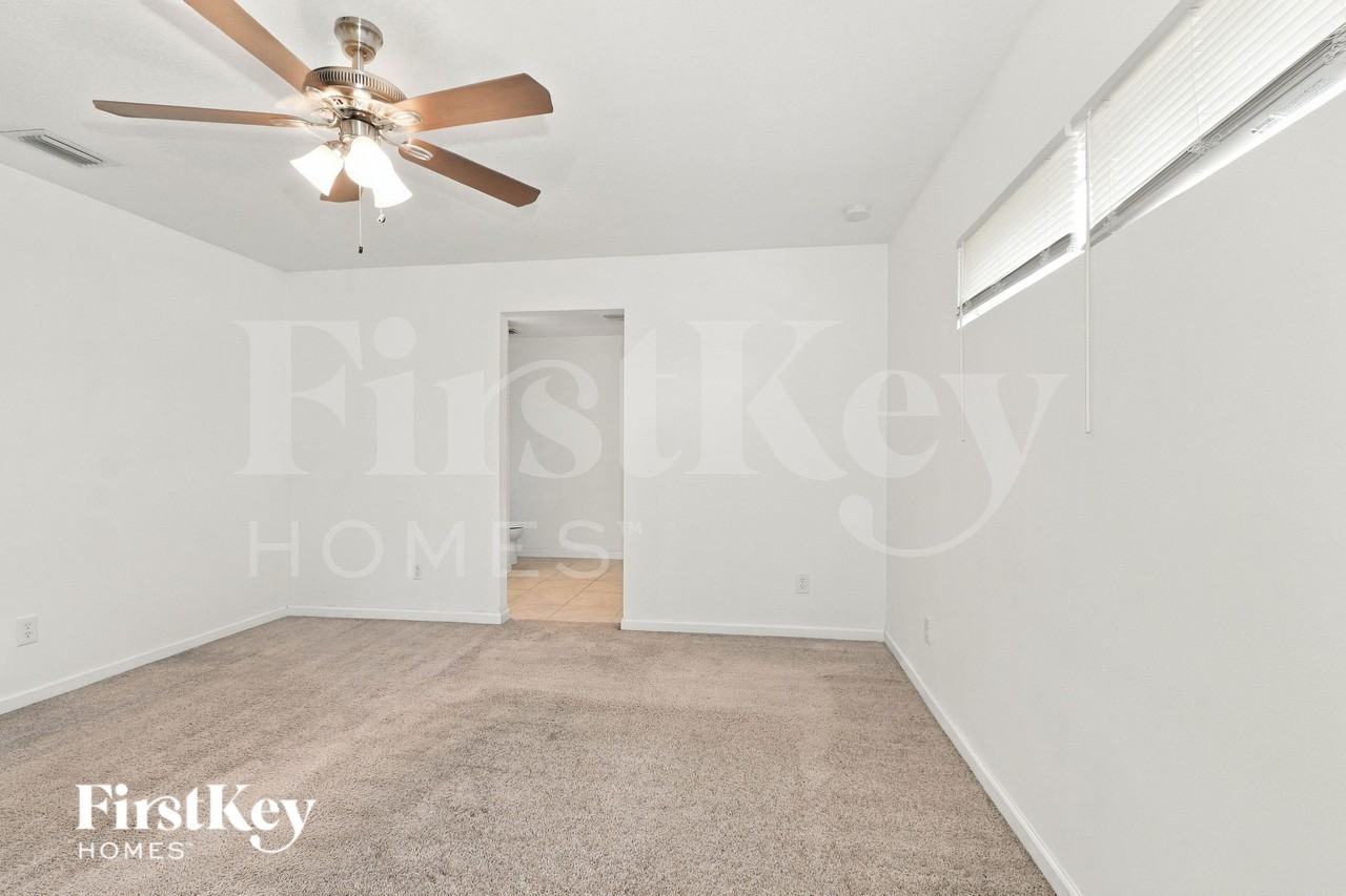 3149 Sw Letchworth St - Photo 6 of 20
