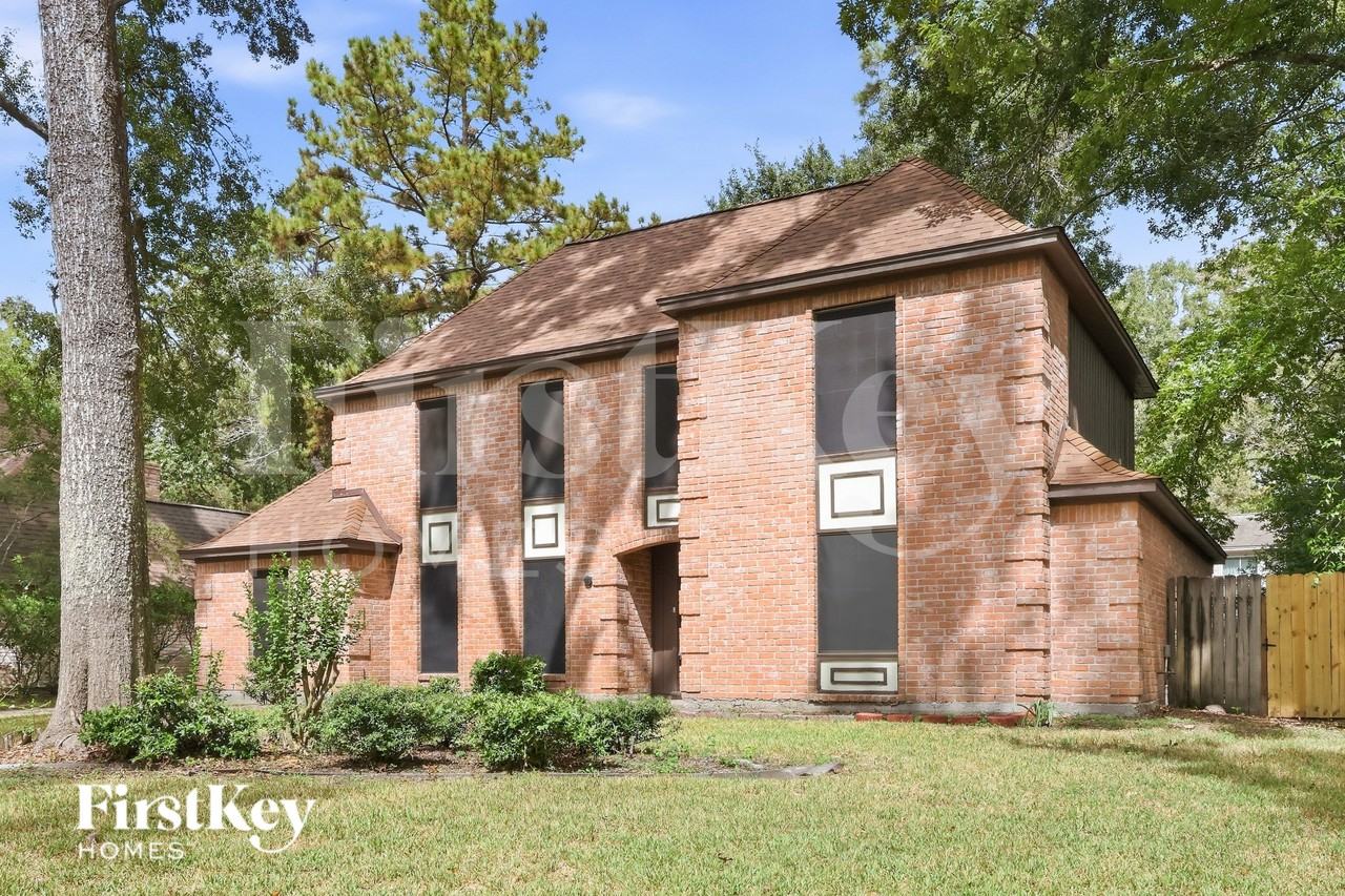2511 Riverlawn Dr - Photo 2 of 20