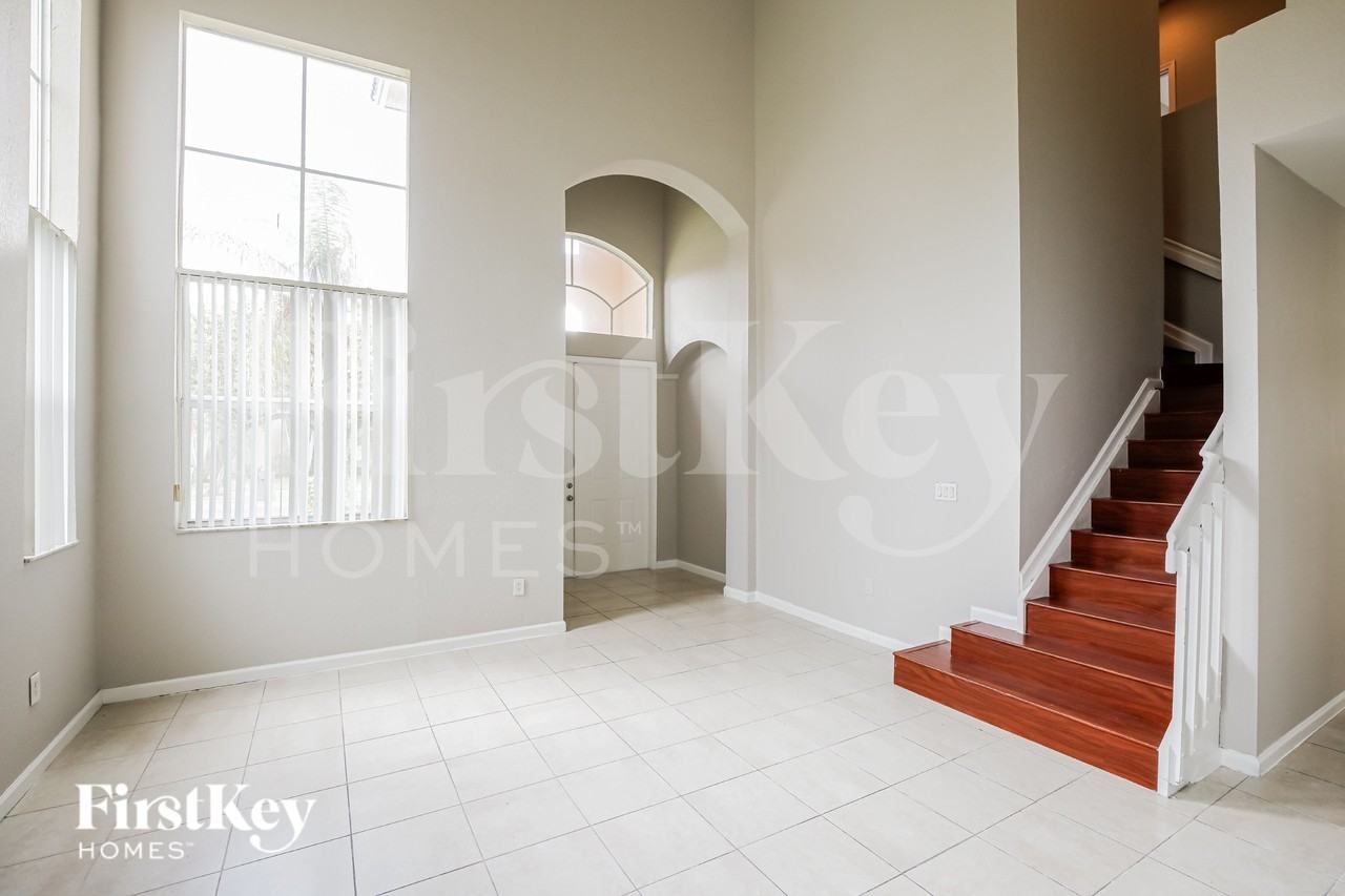 2222 Portofino Ave - Photo 3 of 16