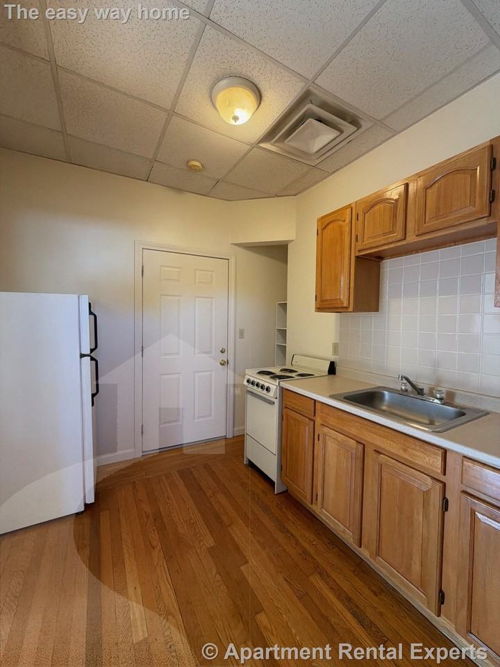 1153 Cambridge St #1 - Photo 2 of 10