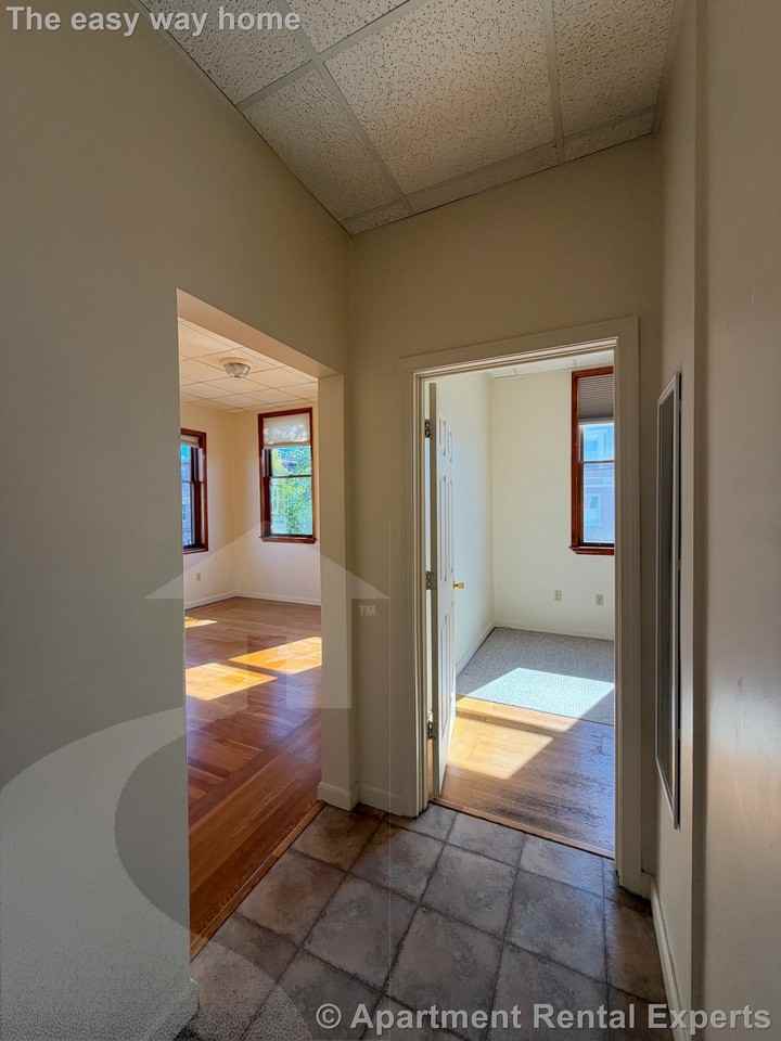 1153 Cambridge St #1 - Photo 4 of 10