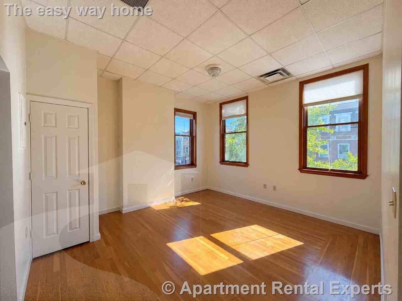 1153 Cambridge St #1 - Photo 6 of 10