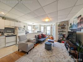 featured image of 67 Putnam St #5