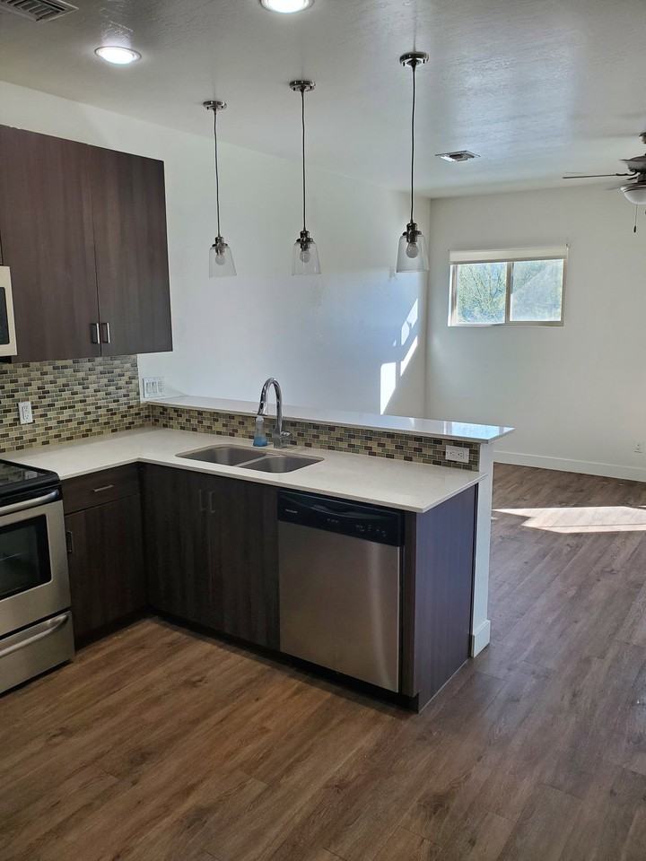 8053 E Thomas Rd #2100 - Photo 5 of 8