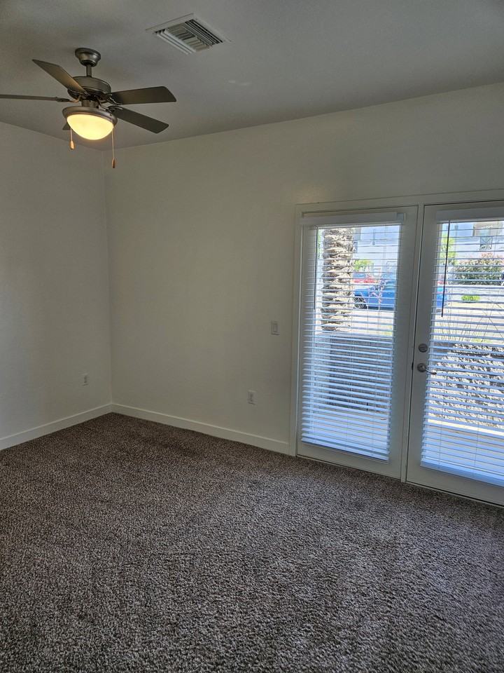 8053 E Thomas Rd #2100 - Photo 6 of 8