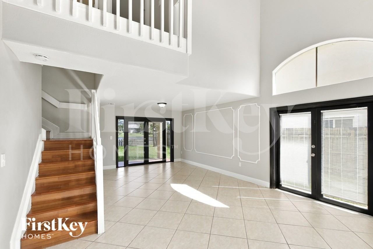 16119 Solana Rd - Photo 2 of 20
