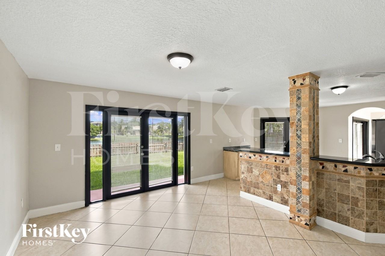 16119 Solana Rd - Photo 5 of 20