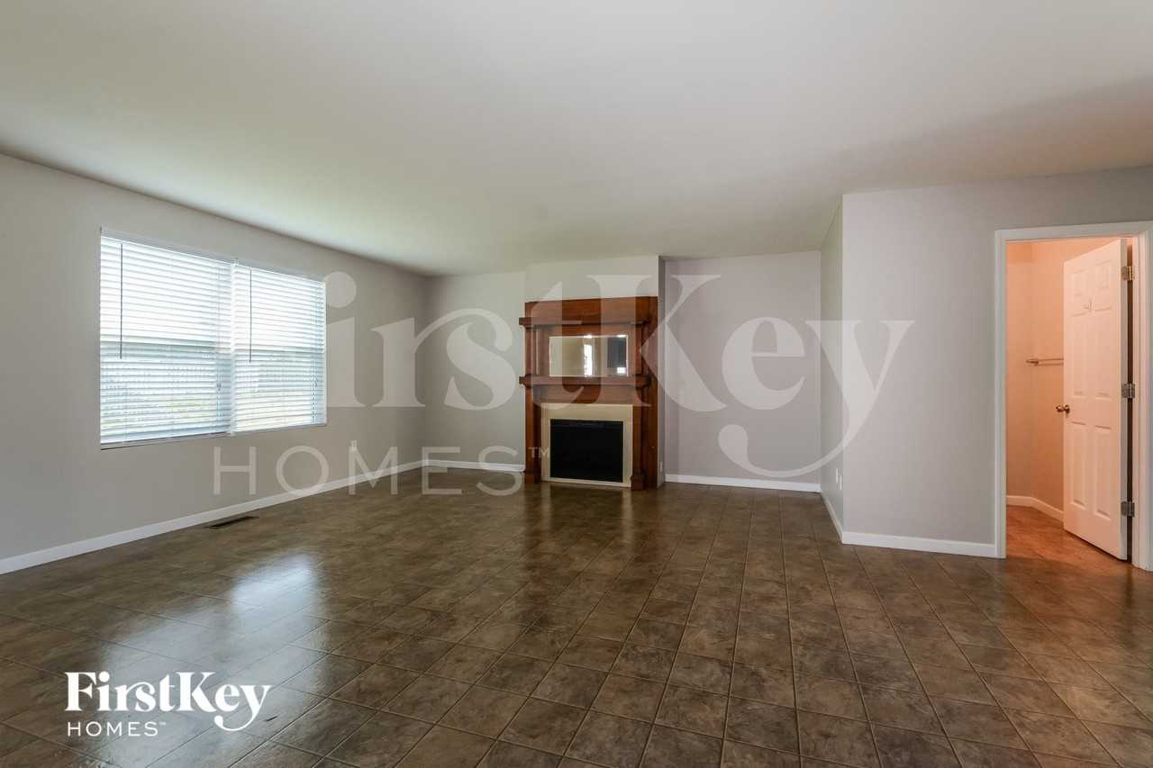 159 Fox Creek Drive - Photo 2 of 15