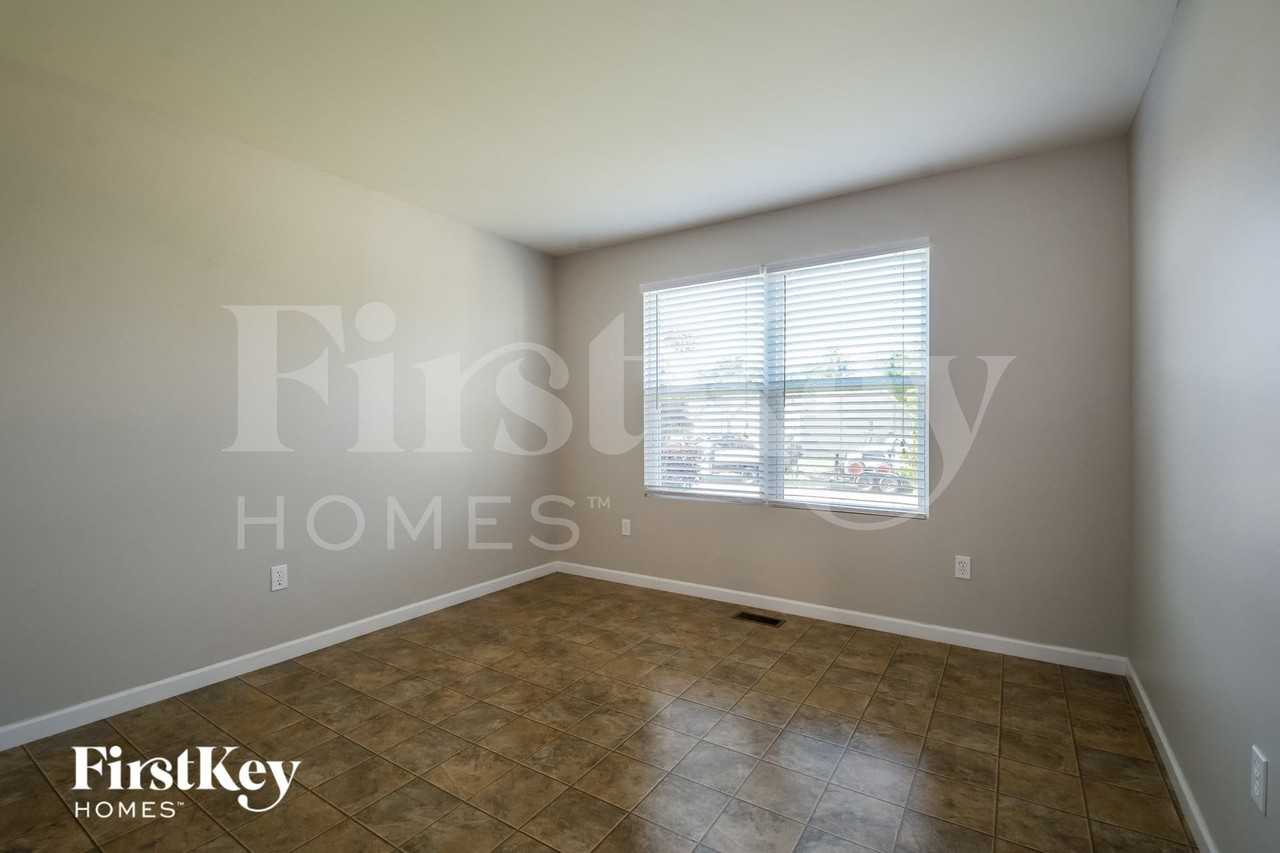 159 Fox Creek Drive - Photo 3 of 15