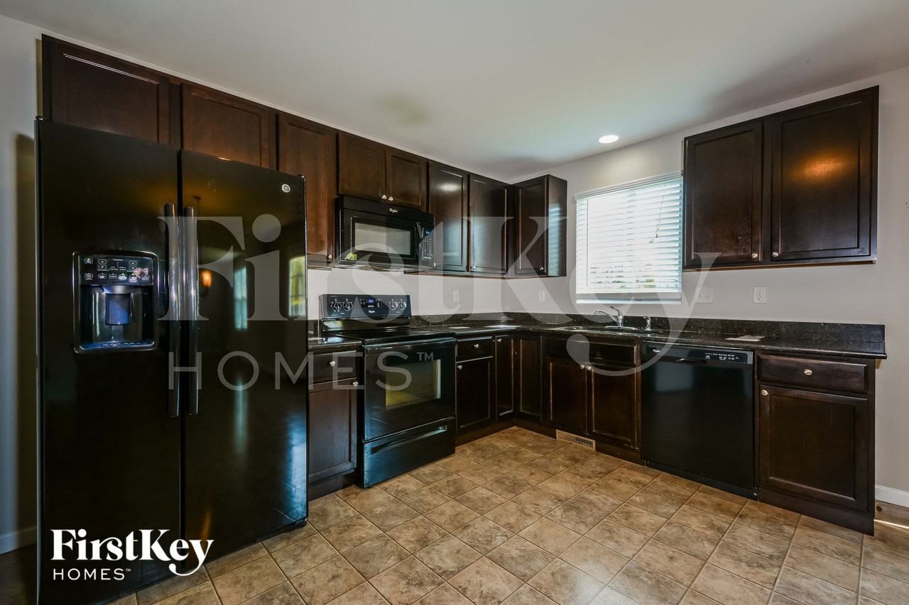 159 Fox Creek Drive - Photo 6 of 15