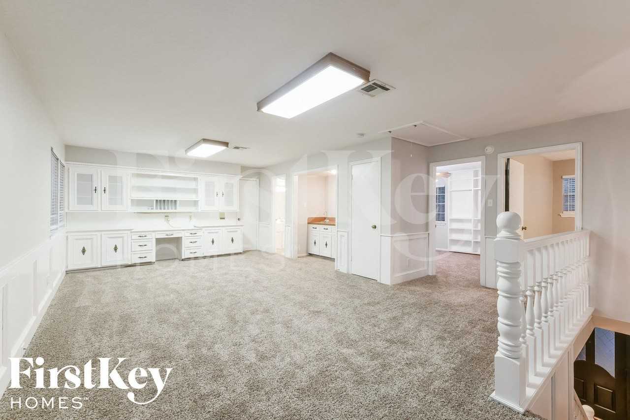 14603 Cedar Point Dr - Photo 7 of 18