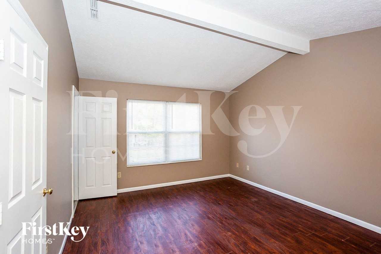 12645 Roan Ln - Photo 7 of 15