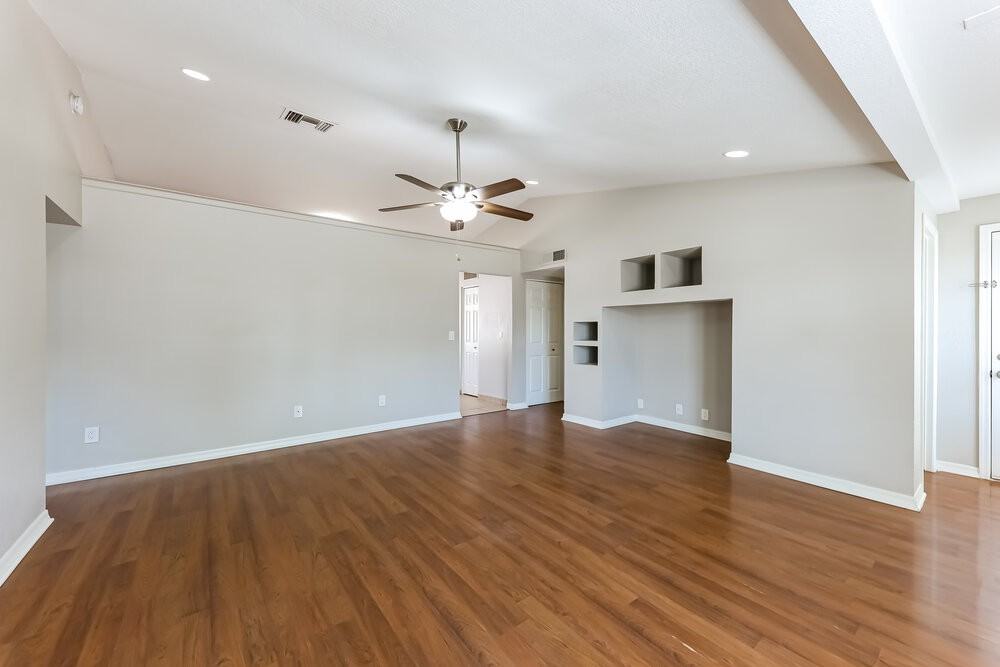 4764 W Mcrae Way - Photo 4 of 16