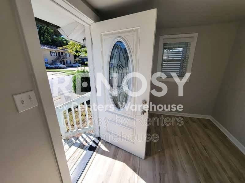 1012 Hannah St - Photo 2 of 22