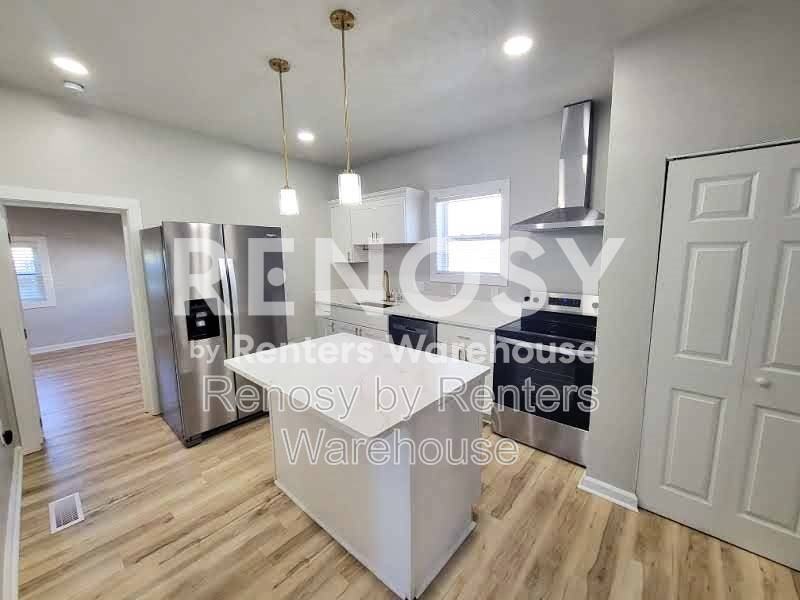 1012 Hannah St - Photo 5 of 22