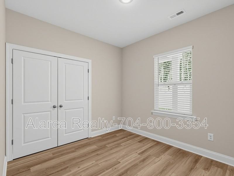 438 Weathers Creek Rd - Photo 7 of 22