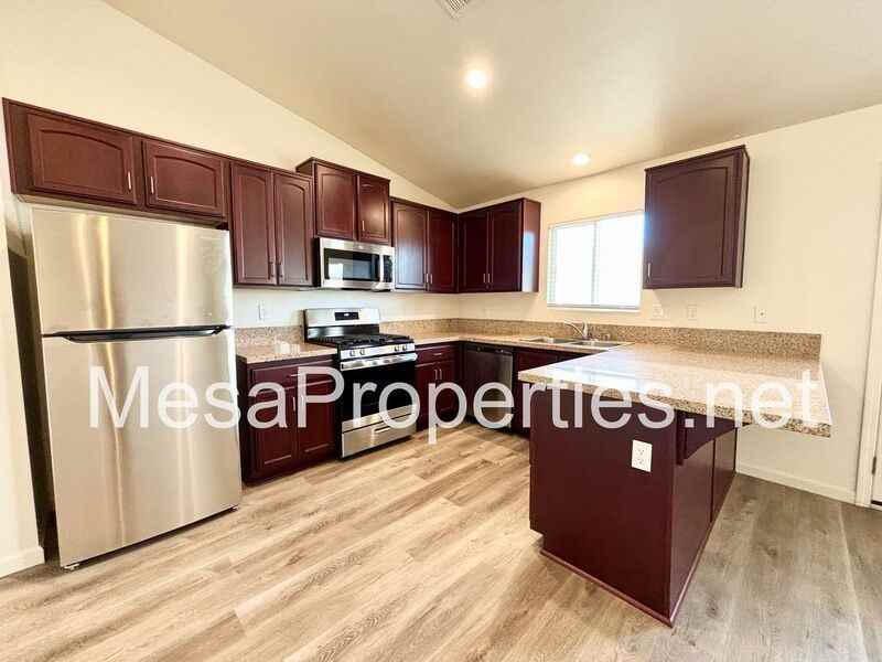9550 Tamarisk Ave #150 - Photo 7 of 35