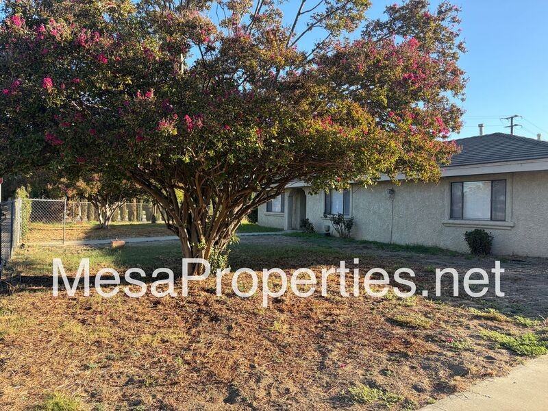 11411 Roswell Ave - Photo 4 of 44