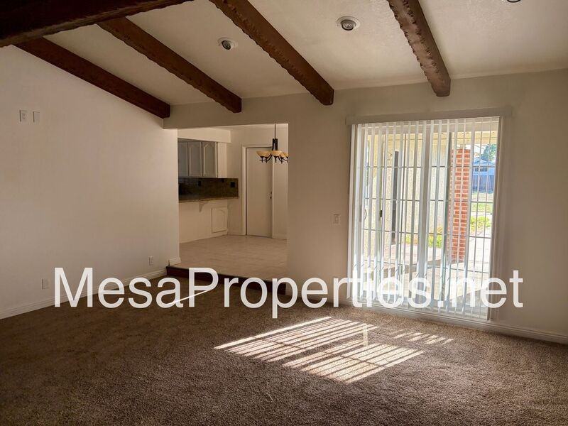 11411 Roswell Ave - Photo 7 of 44