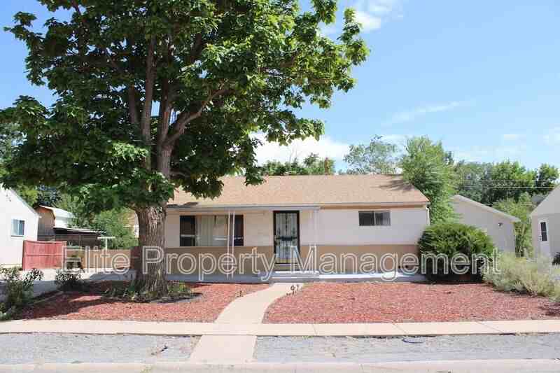 1514 Kickapoo Rd - Photo 2 of 13