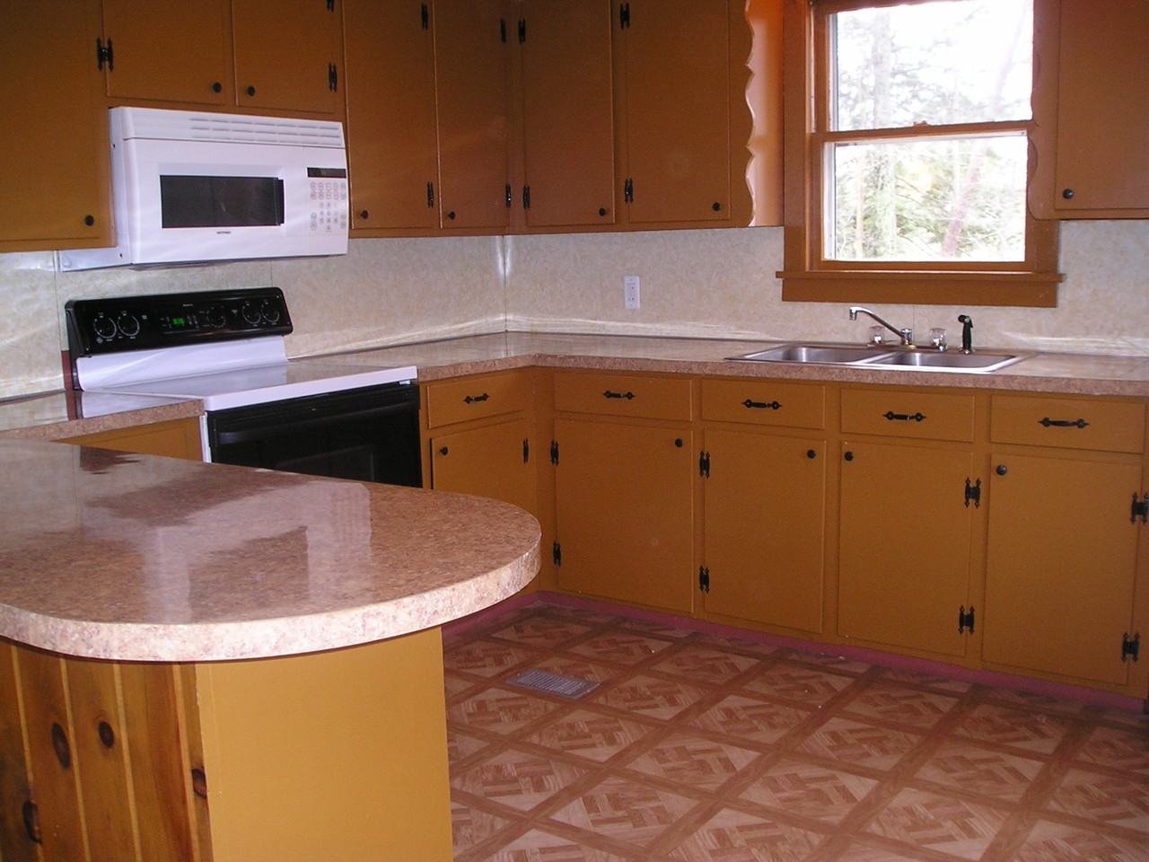 98 School St - Photo 2 of 29