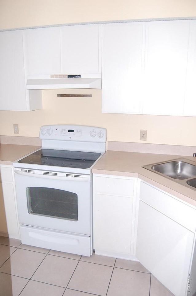 19 Ponte Vedra Ct - Photo 2 of 13