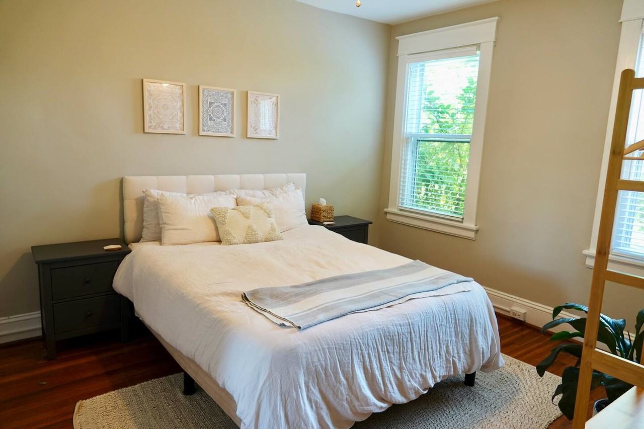 3222 Hanover Ave - Photo 5 of 21
