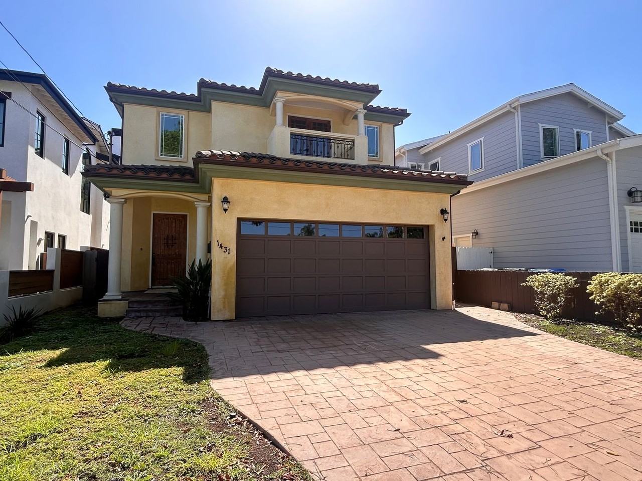 1431 S Irena Ave - Photo 2 of 50