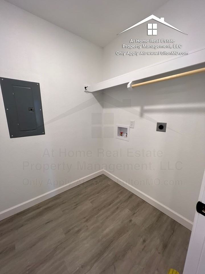 5060 County Road 306 - Photo 5 of 12