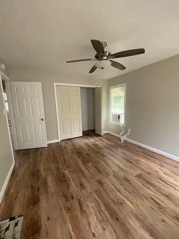 4210 Harding Dr - Photo 4 of 6