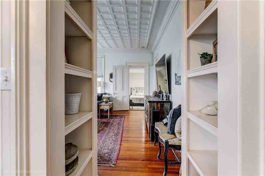 569 Spring St ##2 - Photo 4 of 22