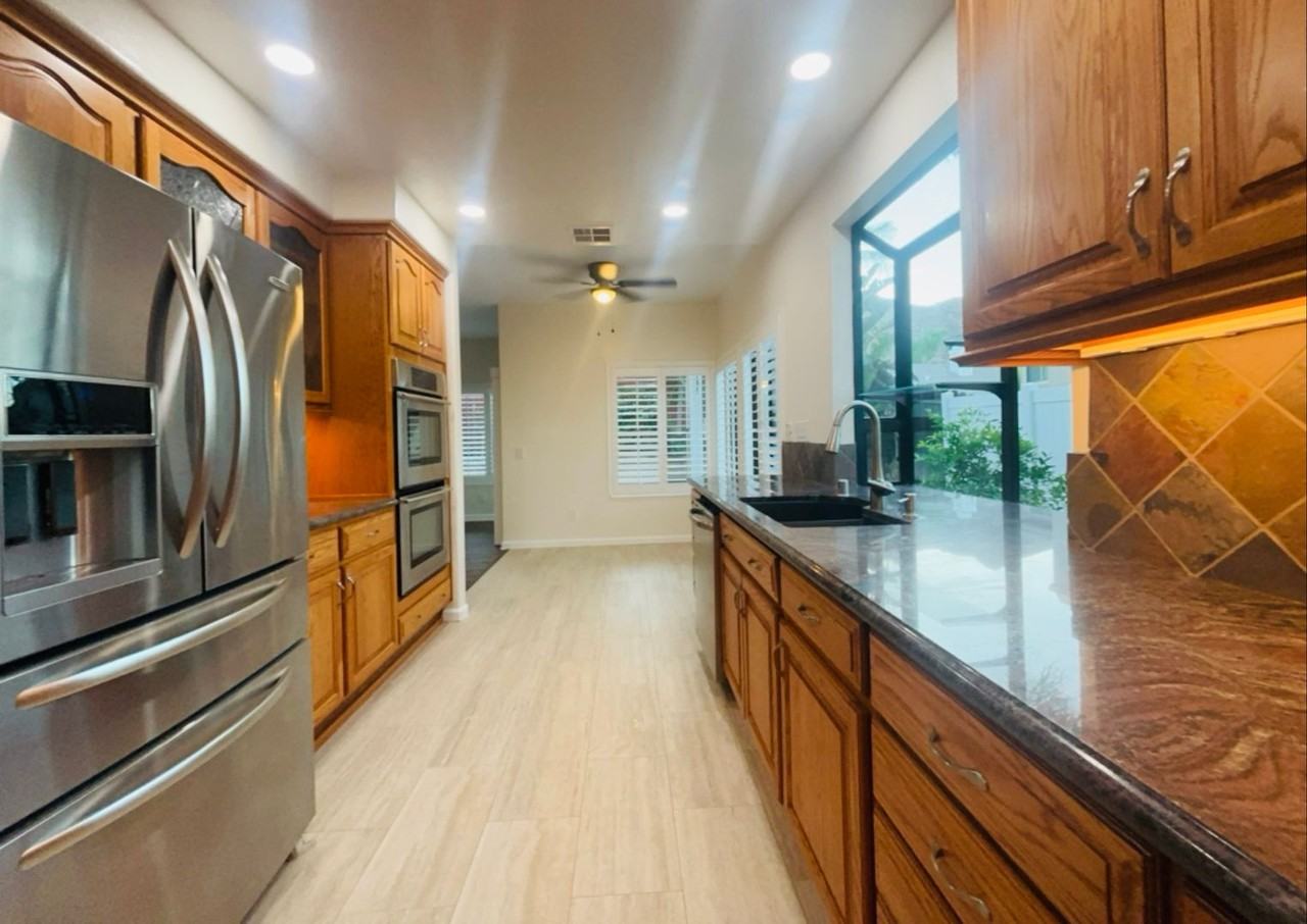 22530 Country Gate Rd - Photo 7 of 28